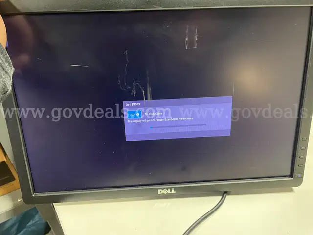 MONITORS - 36 UNITS (POWER ON)