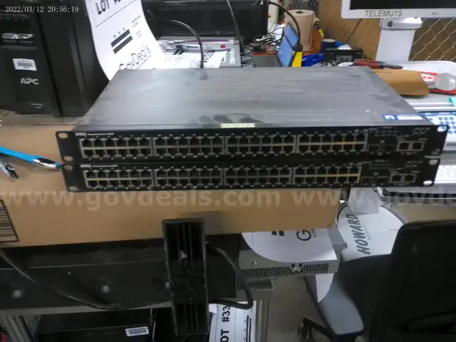 POWER ON DELL POWER CONNECT 3548 switches - lot of 2