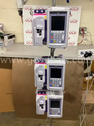 Lot of 3 ICU Medical Plum 360 Infusion Pumps on 1 IV Pole