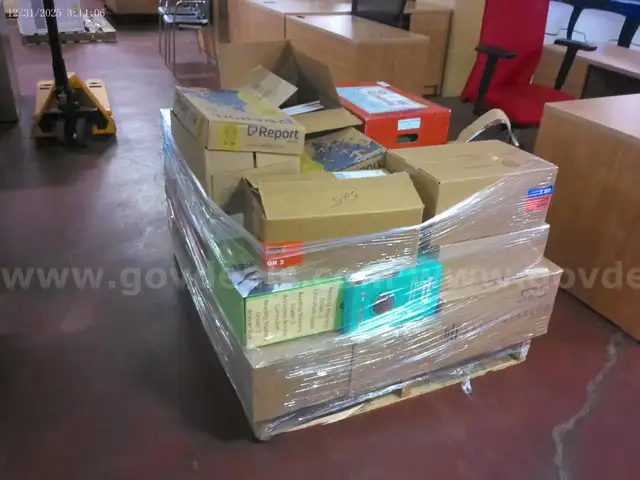 Children's Books - 20 BOXES  ON SKID