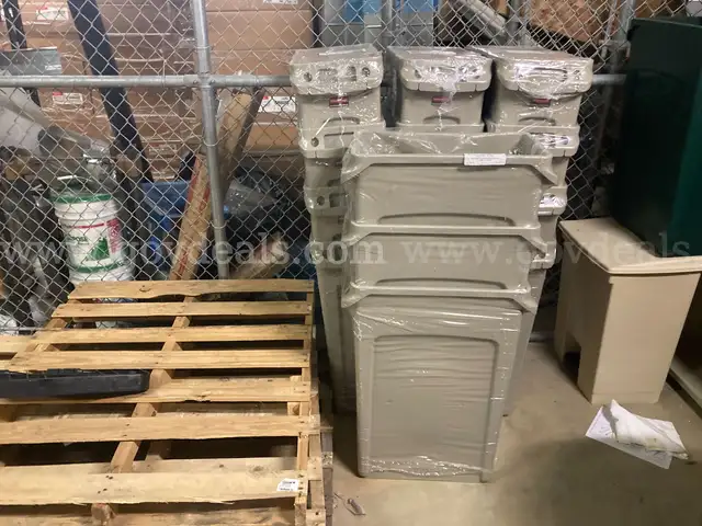 Lot of new rubbermaid trash cans - various styles - 60 units