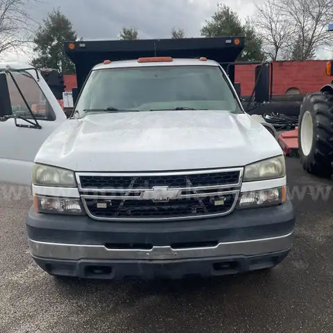 2006 Chevrolet Silverado 3500 Work Truck 4WD DRW