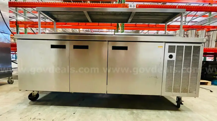 91&#x22; Pizza Prep Table w/ Refrigerated Base, 115v
