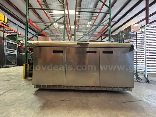 72&#x22; 3 Door Mega Top Front Breathing Refrigerated Sandwich Prep Table with 3&#x22; Casters