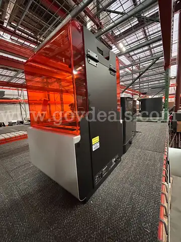 FORMLABS-Form 2 SN SolidSquab 3D Printer.