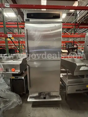 Winston HOV5-14UV Full Height Insulated Mobile Heated Cabinet