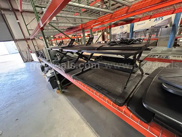 VariDesk Standing Desk Converters [1 LOT OF 8]