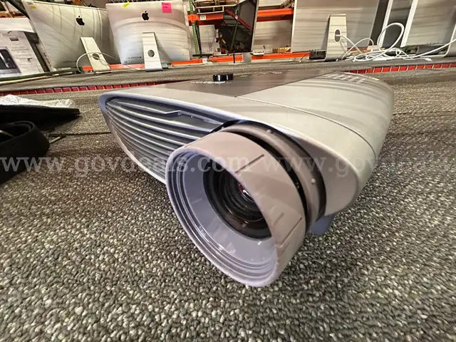 InFocus LP530 DLP Projector