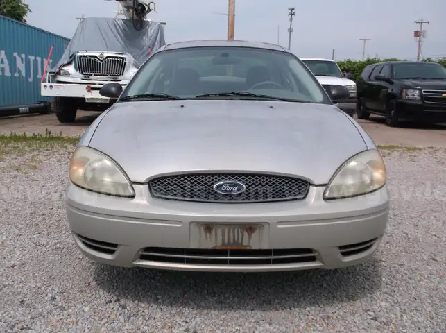 2006 Ford Taurus