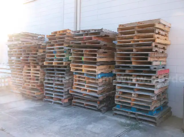Used Wooden Pallets