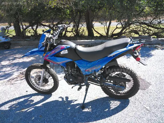 Dirt Bikes - (8 Units) No Keys, No Titles