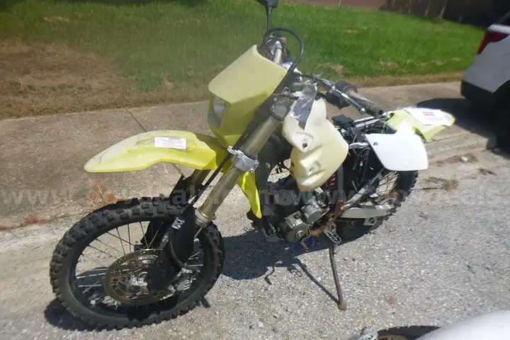 Dirt Bikes - (5 Units) No Keys, No Titles