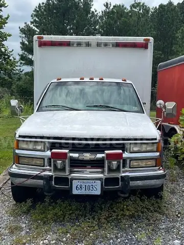 1999 Chevrolet 3500 4WD GMT 400