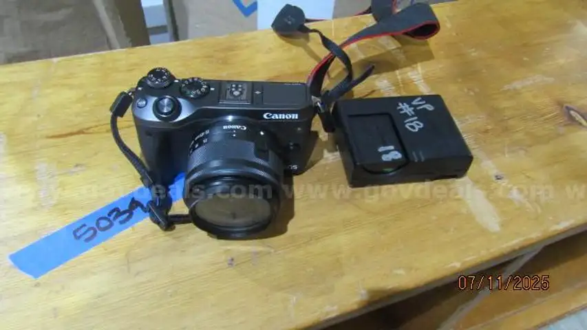 Digital camera