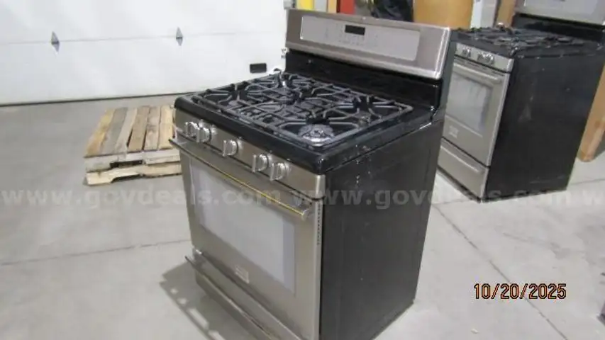 Stove, gas 5 burner