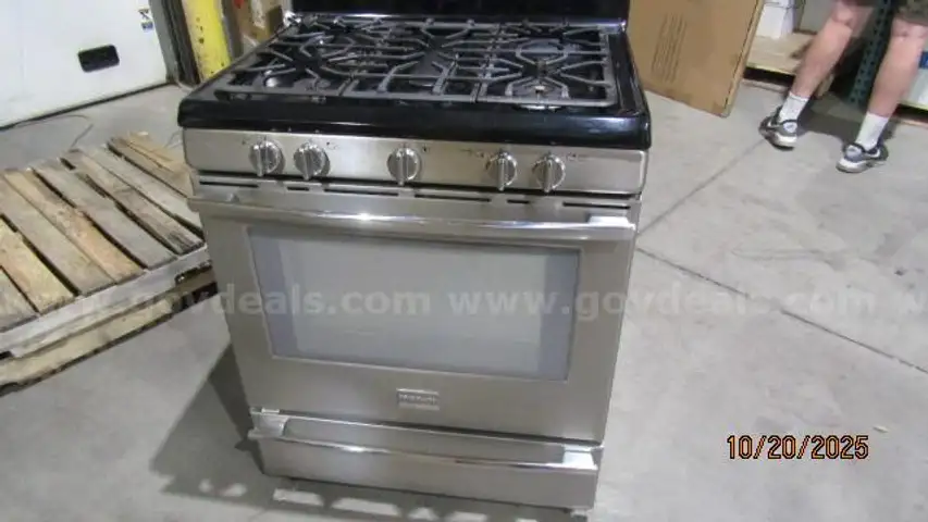Stove, gas 5 burner