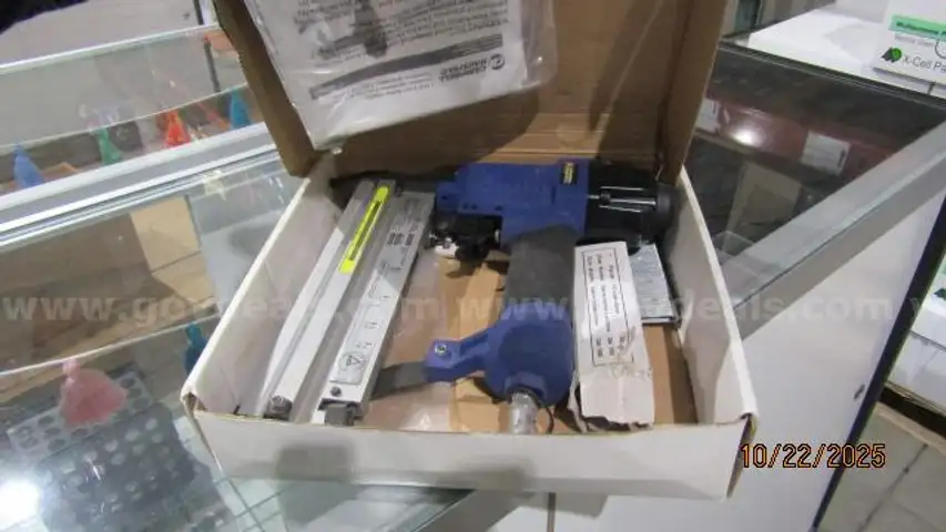 Brad nailer/stapler kit (New)