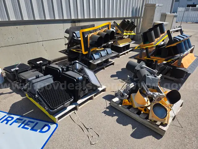 Traffic Signal Heads *Large Lot*