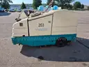 TENNANT 7400 Industrial Ride-On Scrubber