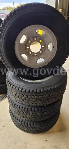 Blizzak snow tires on 8 lug rims (4)