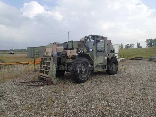 1992 Sky Trak Forklift