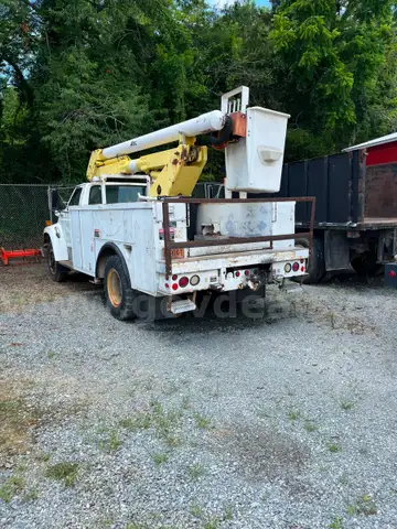 1995 Ford F700