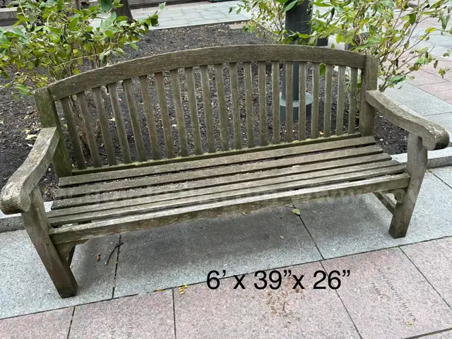 OUTDOOR BENCH