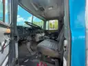 2001 Mack RD690S