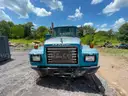 2001 Mack RD690S