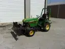Green 1992 John Deere Tractor Model 855