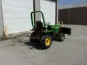 Green 1992 John Deere Tractor Model 855