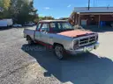 1990 Dodge D150 Club Cab 8-ft. Bed 2WD