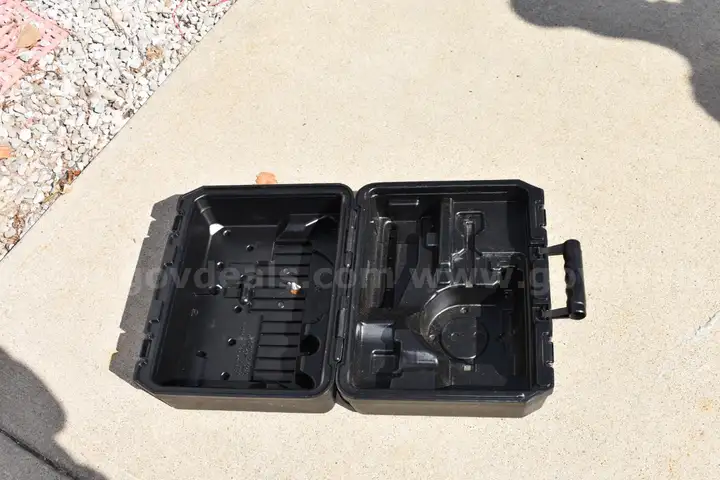 Dewalt case, Empty