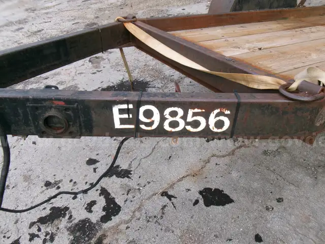 TRAILOR UNIT NUMBER E9856