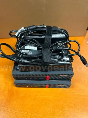 IT - Lot #621 - Lot of 2 - Lenovo M920q