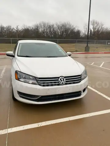 2015 VOLKSWAGEN PASSAT