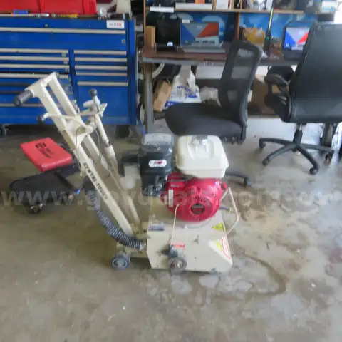CONCRETE GRINDER