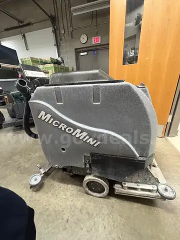 TomCat Micro Mini/ Micro Mag Walk Behind Orbital Scrubber