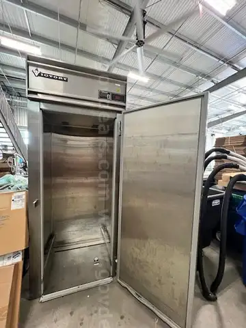Victory Commercial Reach-In Refrigerator