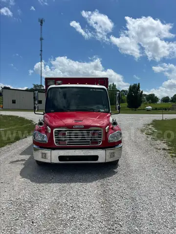 2003 Freightliner FL5