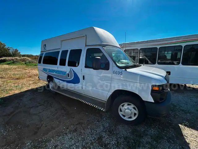 2009 Ford Econoline with Wheelchair Lift