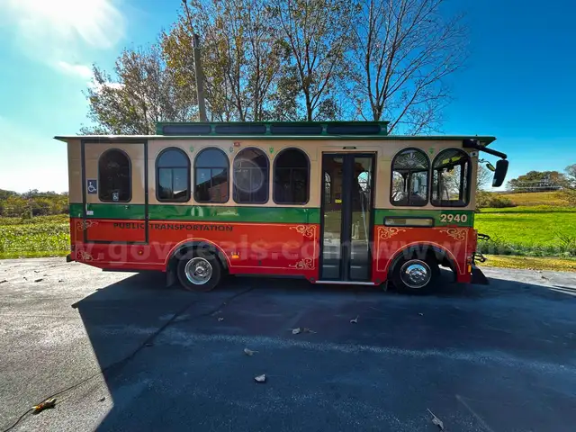 2023 Ford Trolley with Wheelchair Lift