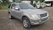 2008 Ford Explorer Limited 4X4 with 3rd Row Seating