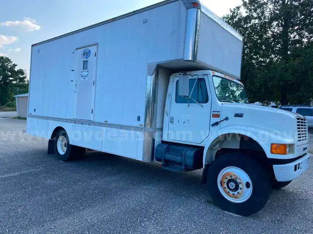1994 International 4800 Truck Van RV Camper Motorhome 4x4 AWD Diesel