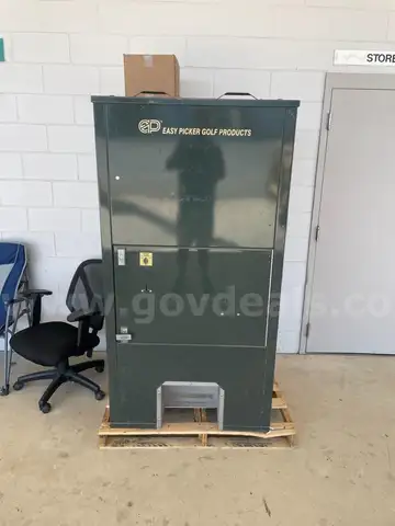 DRIVING RANGE BALL DISPENSER