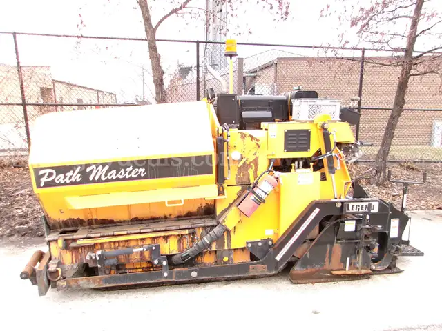 Leeboy 5000 asphalt paver