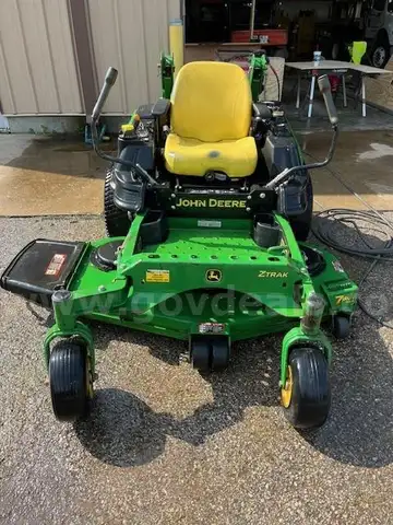 John Deere zero turn
