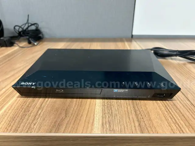 Sony Blu Ray Player (BDP-S3100)