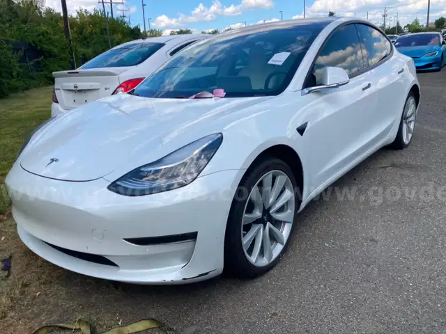 2020 Tesla Model 3 - CLEAR TITLE, NO KEY, MILES UNKNOWN