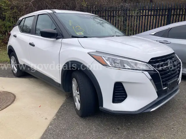 2021 Nissan Kicks - CLEAR TITLE, NO KEY, MILES UNKNOWN